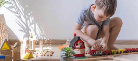 Early Signs of Autism in Toddlers: What Houston Parents Should Look For